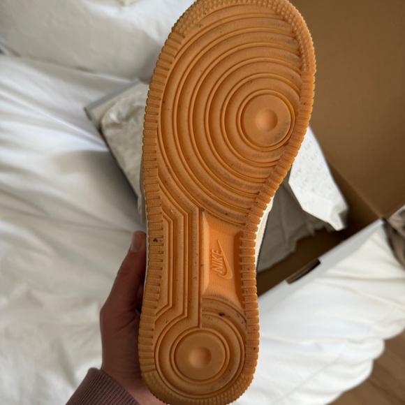 Nike Women’s Air Force 1 ‘07 LX - Picture 5 of 6